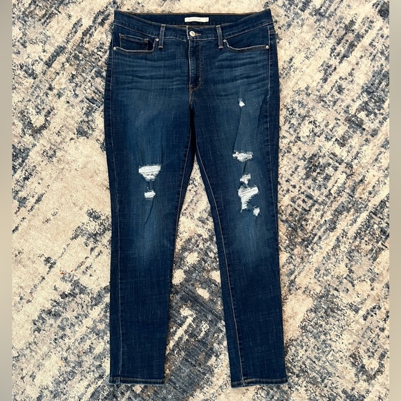 Levi's Denim - Levi’s Slimming distressed denim